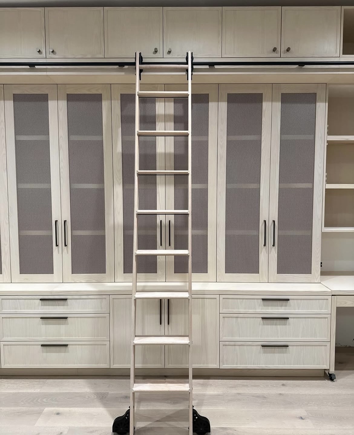 Custom kitchen cabinets San Francisco — mansion kitchen full wall cabinetry