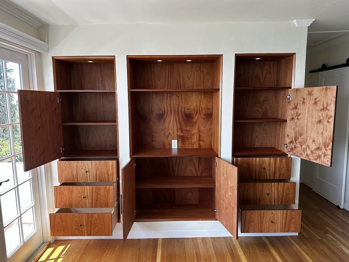 Custom kitchen cabinets Berkeley — base cabinets and countertop