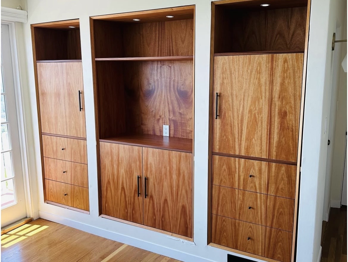 Custom kitchen cabinets Berkeley — island and storage